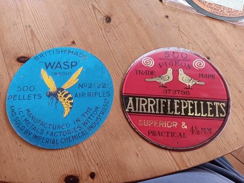 Wasp blue pigeon pellet - &,