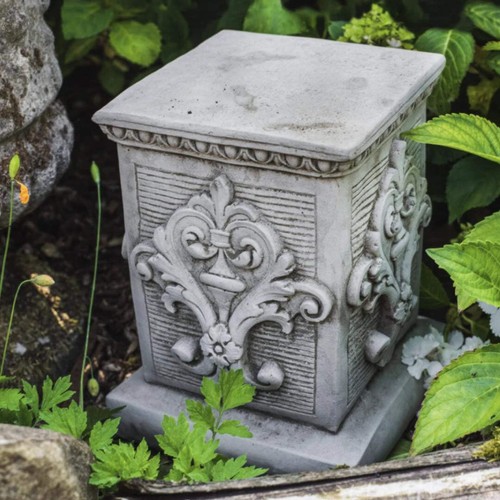 Fancy square plinth statuary - fancy,