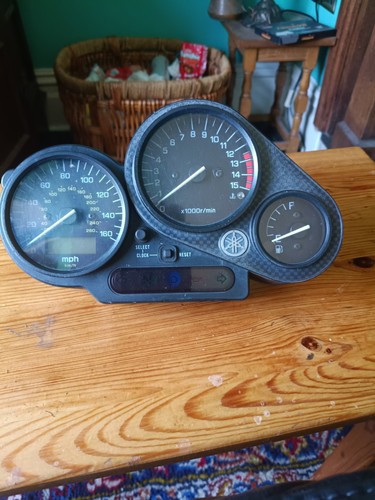 Yamaha fzs 600 fazer clocks - yamaha,