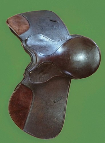 Brown leather dressage - 16",