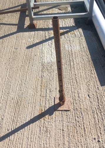 Adjustable scaffolding feet - adjustable,