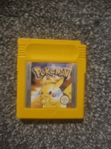 Pokémon yellow version - yellow,
