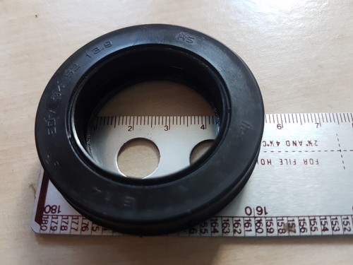 Oil seal x 13 - seal,