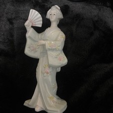 Geisha Japanese Figurine
