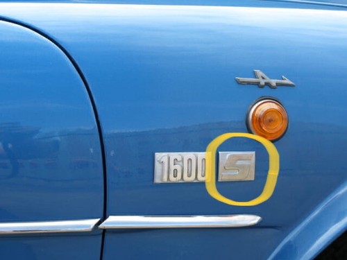 Badge for renault - ‘s’,