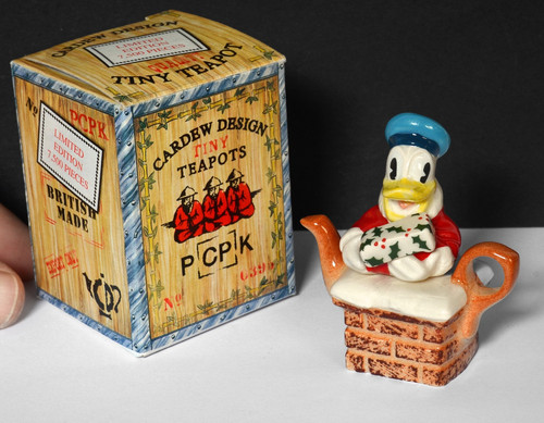 Cardew disney christmas donald - disney,