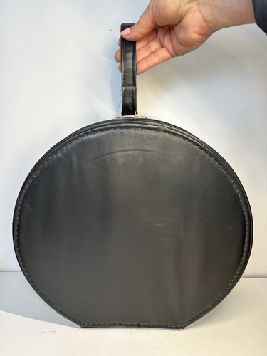 Vintage style round black - vintage,