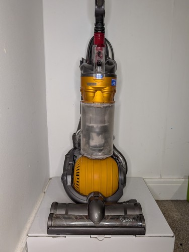 Dyson dc24 upright vacuum - dc24,
