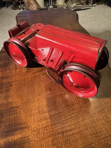 Triang clockwork tractor - no.2,