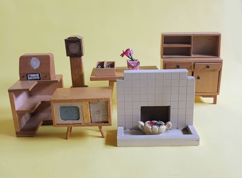 Vintage barton dolls house - barton,