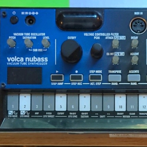 Korg volca nubass analogue - korg,
