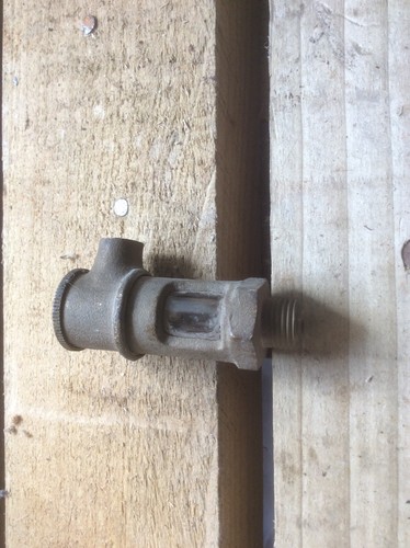Agricutural slurry pump oiler - pump,