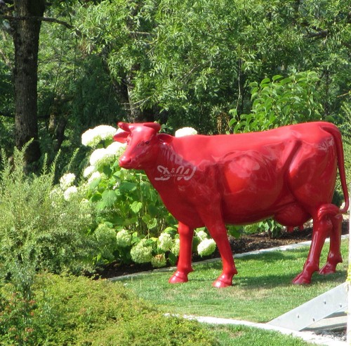 Cow zenzi life size red - cow,