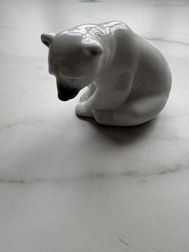 Lladro polar bear figure - lladro,