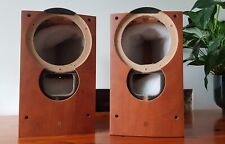 KEF iQ3 Speakers empty