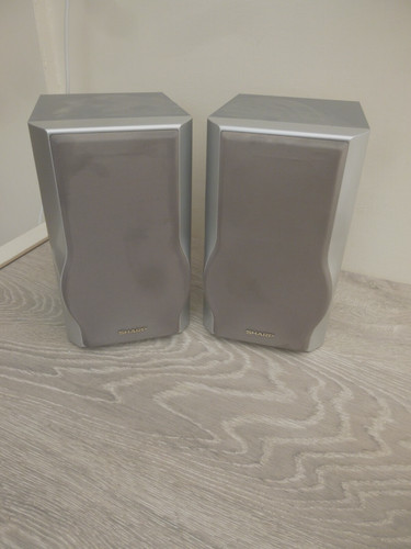 Pair shelf speakers - of,