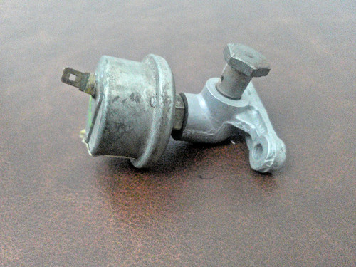 Genuine jaguar mounting block - genuine,