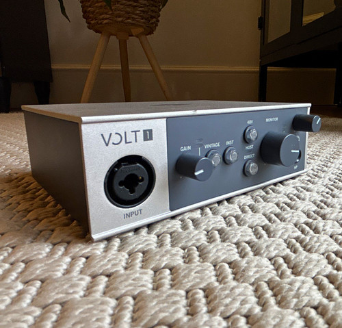 Universal audio volt usb c - audio,