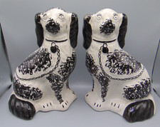 PAIR OF ANTIQUE STAFFORDSHIRE