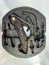 VW Golf MK5 Emergency Lift Jack Tool Kit - 1K0011031L (TZ47) - 2004–2009