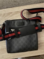 Gucci GG Supreme Small Crossbody Bag