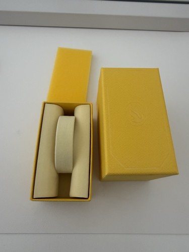 Swarovski yellow gift box - gift,