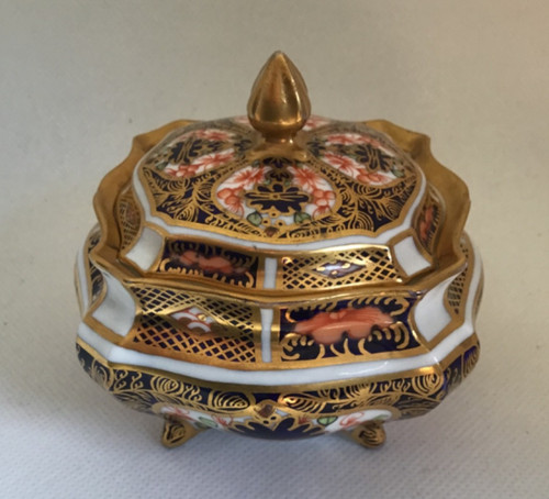 Royal crown derby old imari - -,