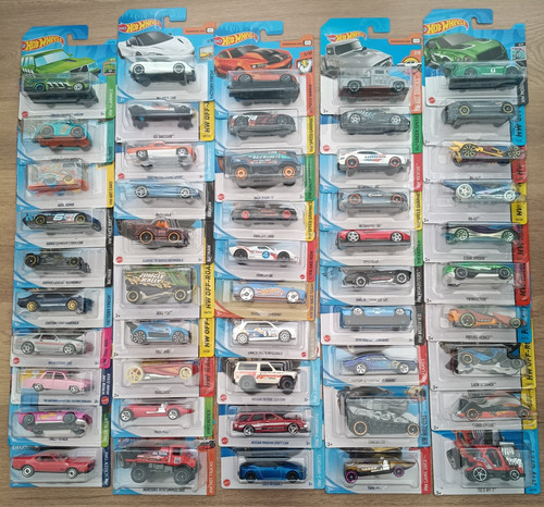 Hot wheels x50 - , 1:64