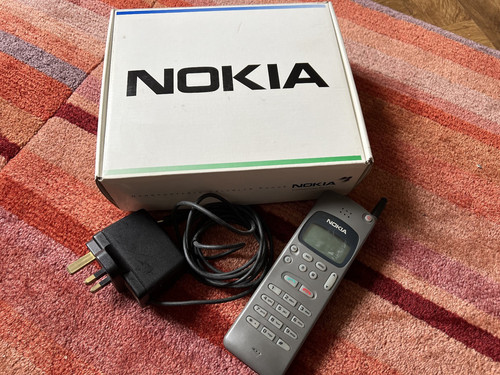 Vintage nokia 2010 mobile - vintage,