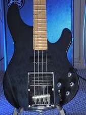 IBANEZ ATK400 BASS GUITAR