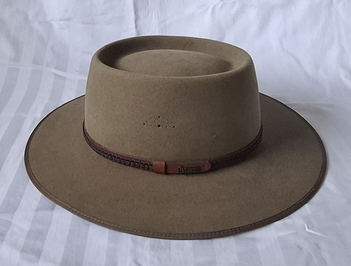 Akubra plainsman pure fur - pure, felt
