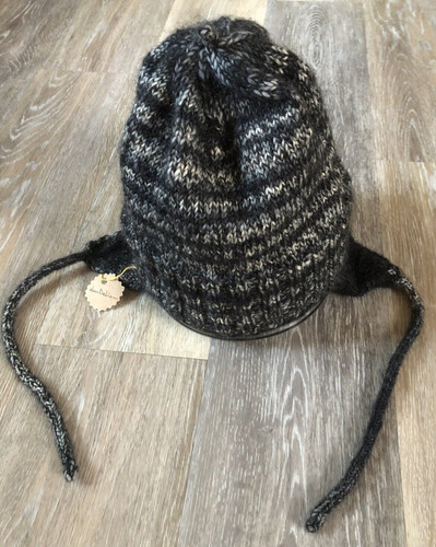 Handmade black white - black,