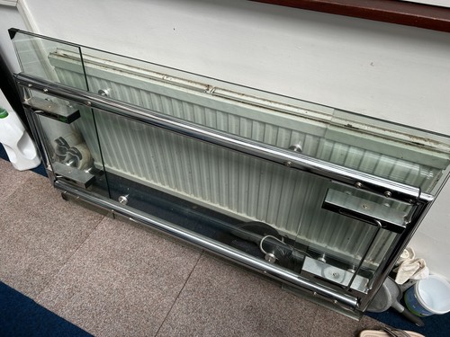 Extendable glass dinning table - glass,