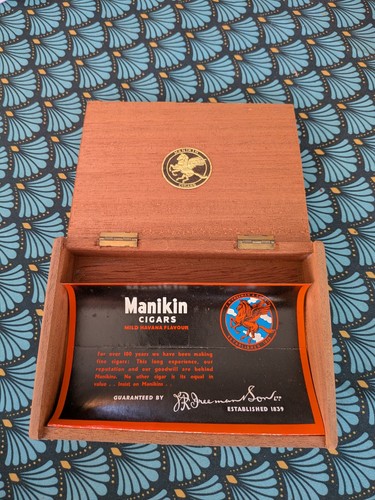 Manikin cigar box complete - cigar,