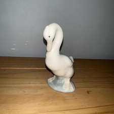 Nao Lladro White Dove Figurine