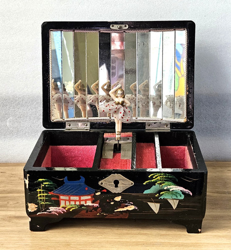 Grayson japanese lacquered - japanese,