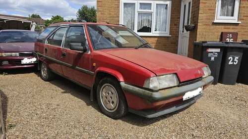 Citroen estate for breaking - bx,