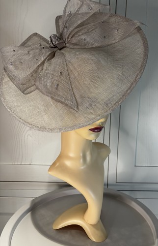 Bees silver grey hatinator - j,