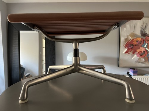 Herman miller eames ea125 - miller,