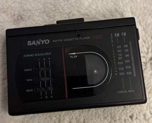 Sanyo portable cassette player - portable,