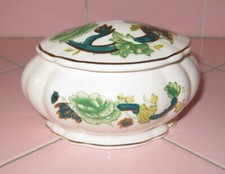 Masons Mandalay Chartreuse Covered Oval Box Oriental Gold England Green Trinket