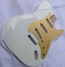 Tele Strat Hybird Guitar Body With Pickguard 3 pcs Alder SSS White ≦ 2.0Kg