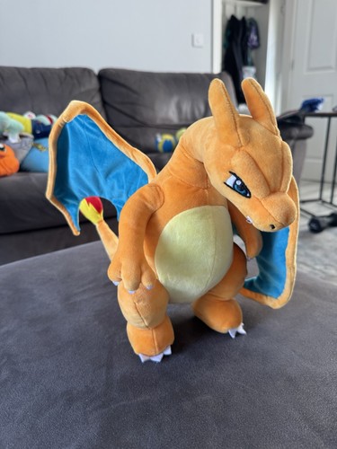 Pokémon charizard large plush - charizard,