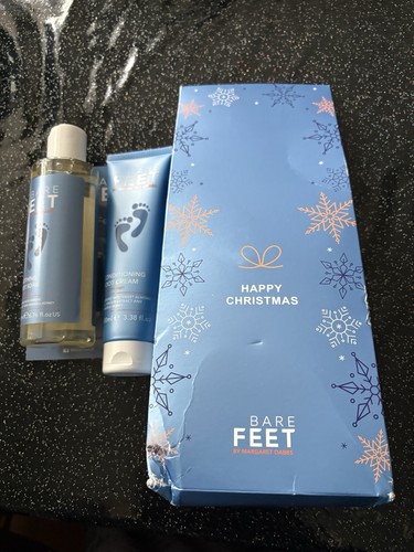 Bare feet margaret dabbs - feet,