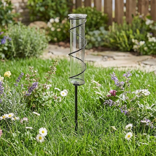 Rain gauge with - with, spiral