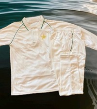 White Cricket Kit For Men/ Shirt, Trouser/ Sports Clothing  L  UK  Size 