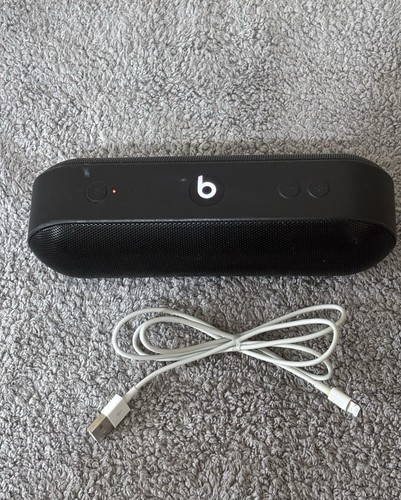 Black beats pill - black, /