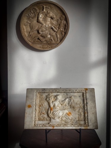 Regency carved carrara - a,