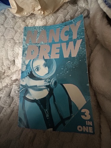 Carolyn keene nancy drew - carolyn,