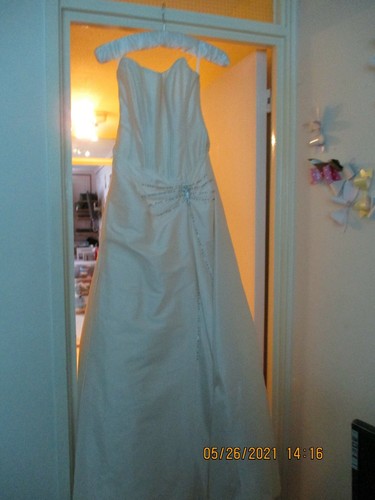 Suzanne neville wedding dress - wedding,